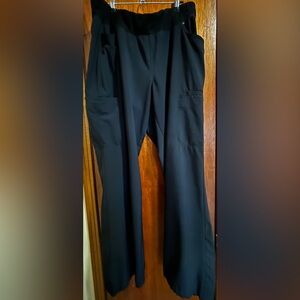 Women’s Cherokee iFlex Large Scrubs